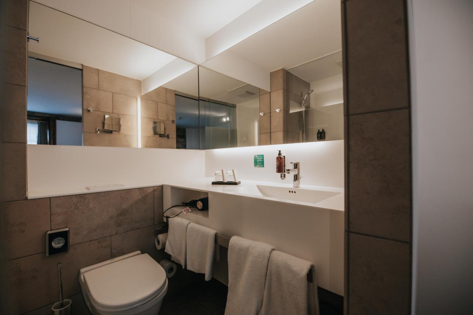 Design Hotel & Restaurant Loewen Ulm Eksteriør billede
