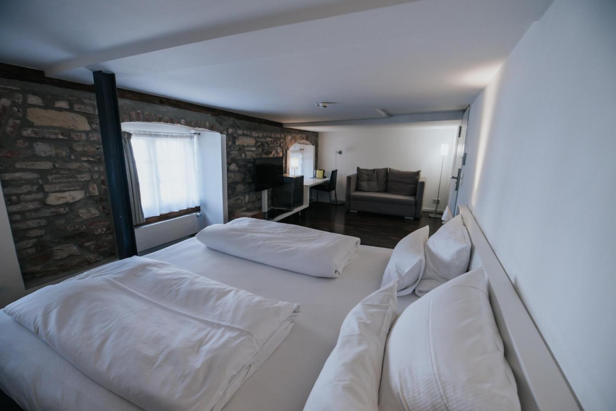 Design Hotel & Restaurant Loewen Ulm Eksteriør billede